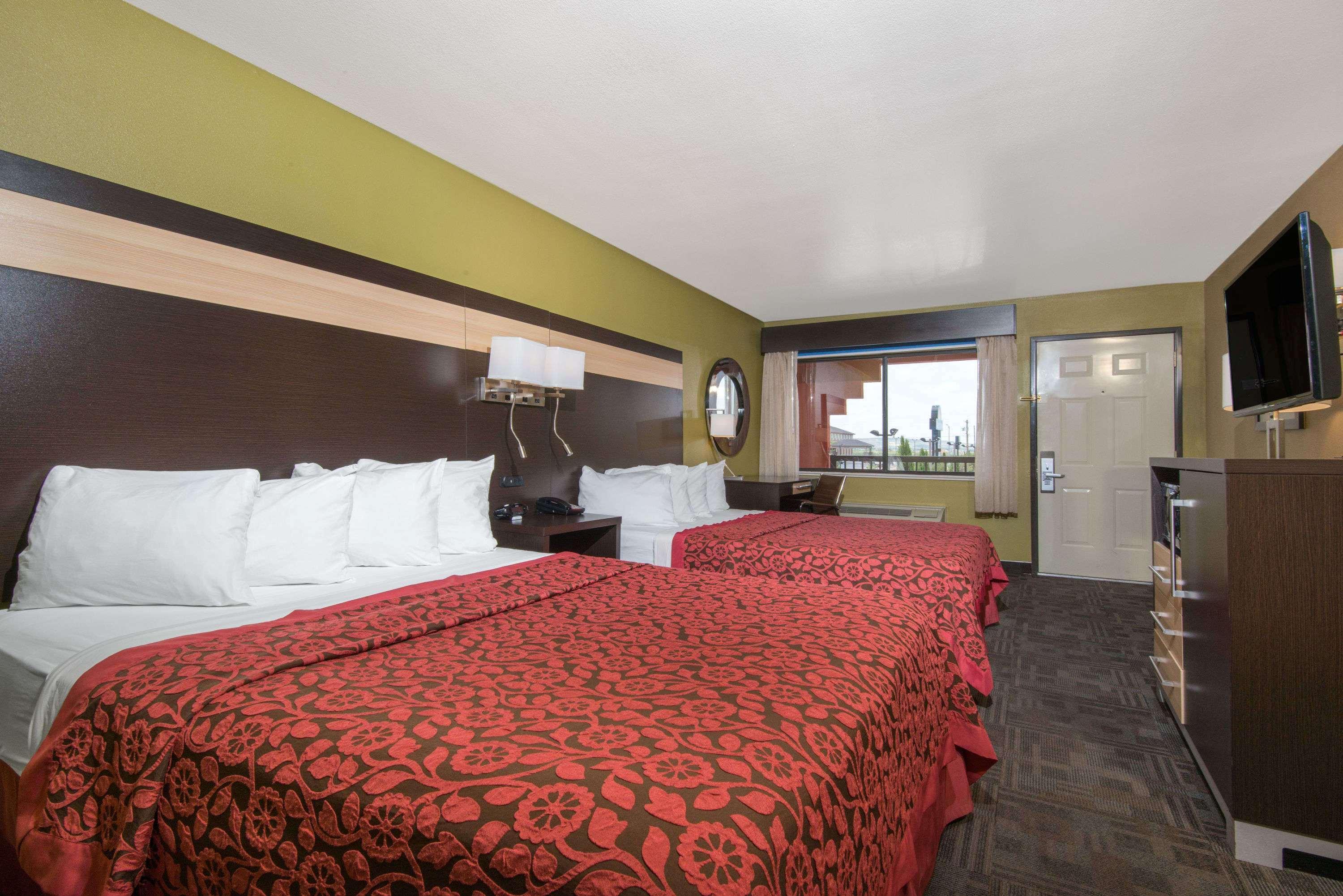 Days Inn By Wyndham Carlsbad Eksteriør bilde