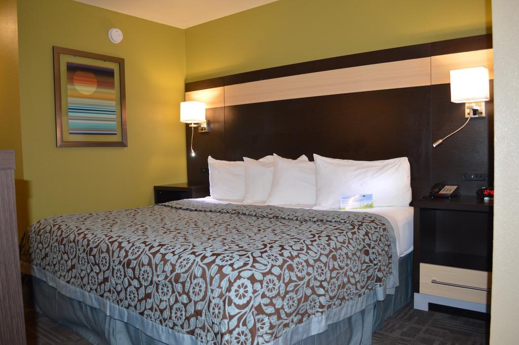 Days Inn By Wyndham Carlsbad Rom bilde